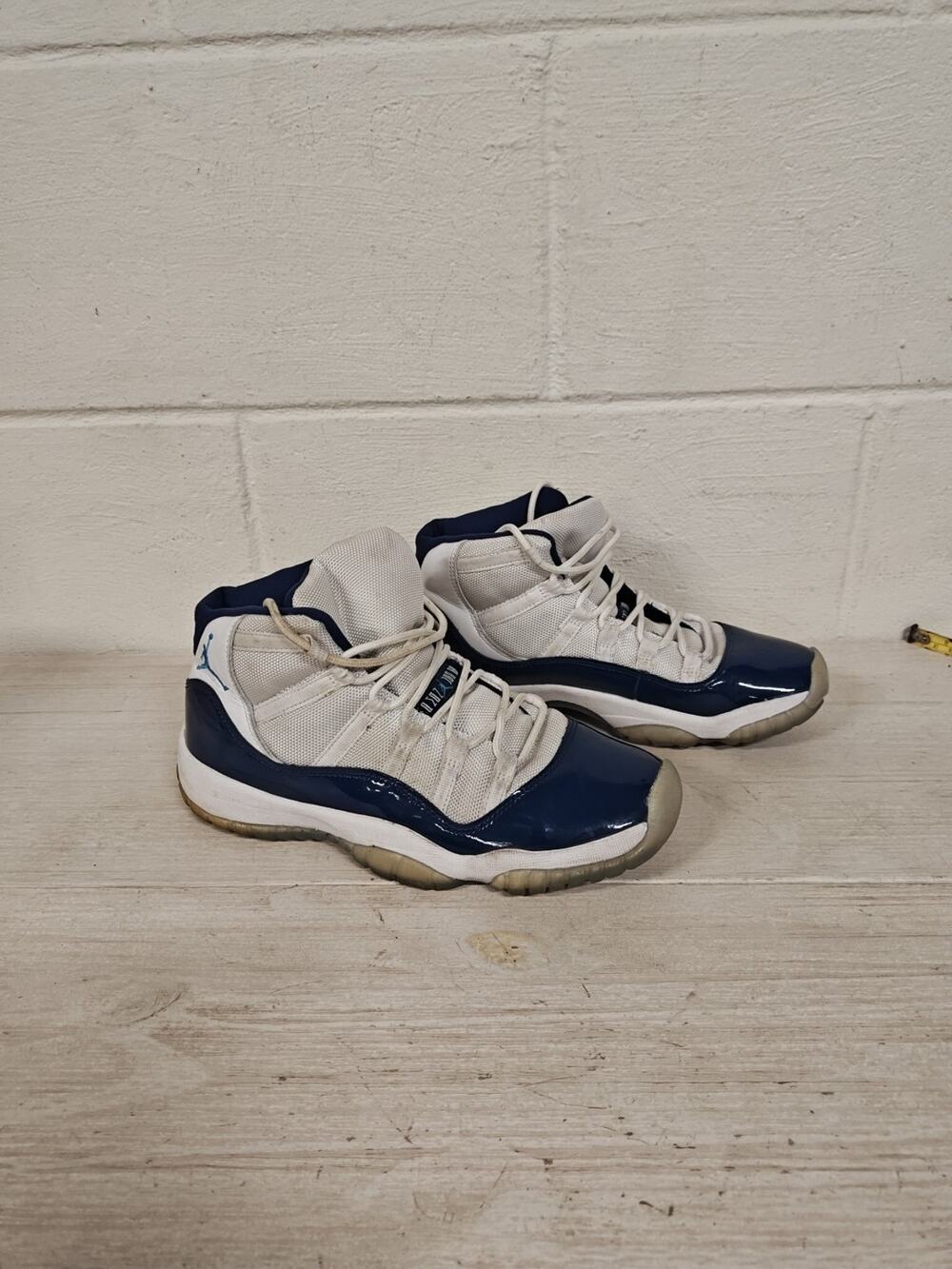 Jordan 11 Win Like 82 2017 Size 7Y Used W/Box 378038-123